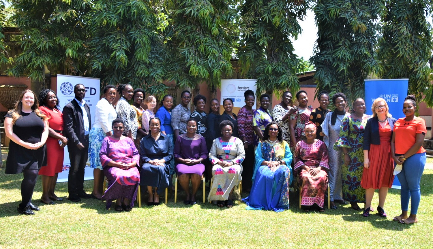 A group of people posing